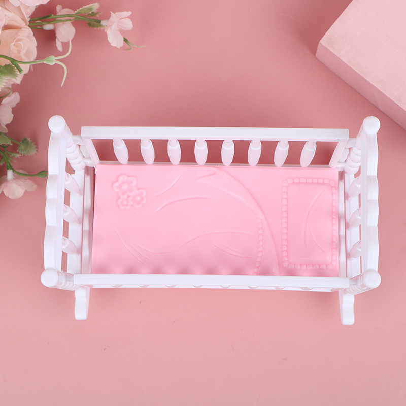Baby Nursery Dolls - Mini hochet pour bébé rose et