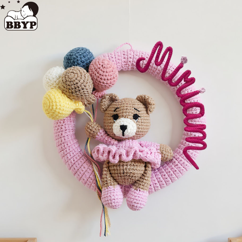 Baby Nursery Ideas - Couronne de nom en crochet personnalisée