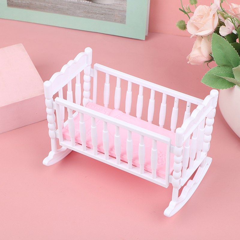 Mini hochet pour bébé rose et  - Baby Nursery Dolls avis et prix